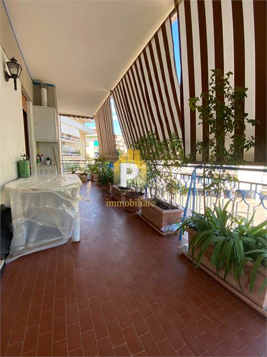 TERRAZZO CUCINA E CAMERA