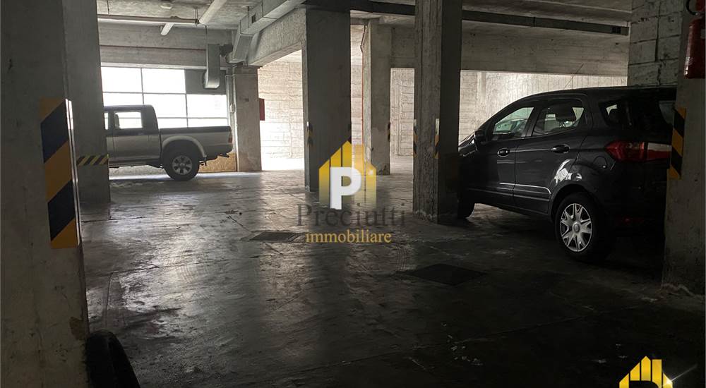 SPAZIO DI MANOVRA POSTI AUTO