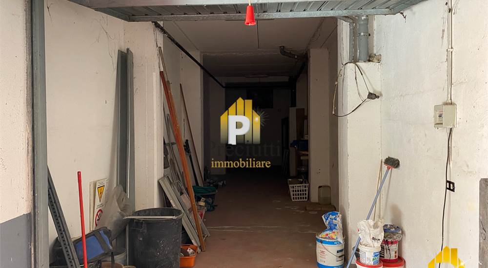 PALAZZINA A BOX INT 3