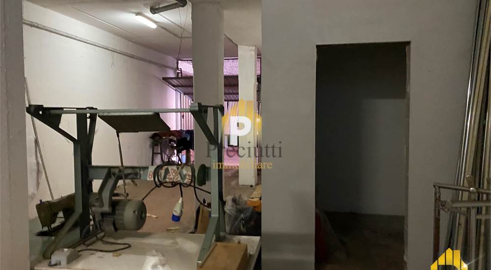 PALAZZINA A  BOX INT 5