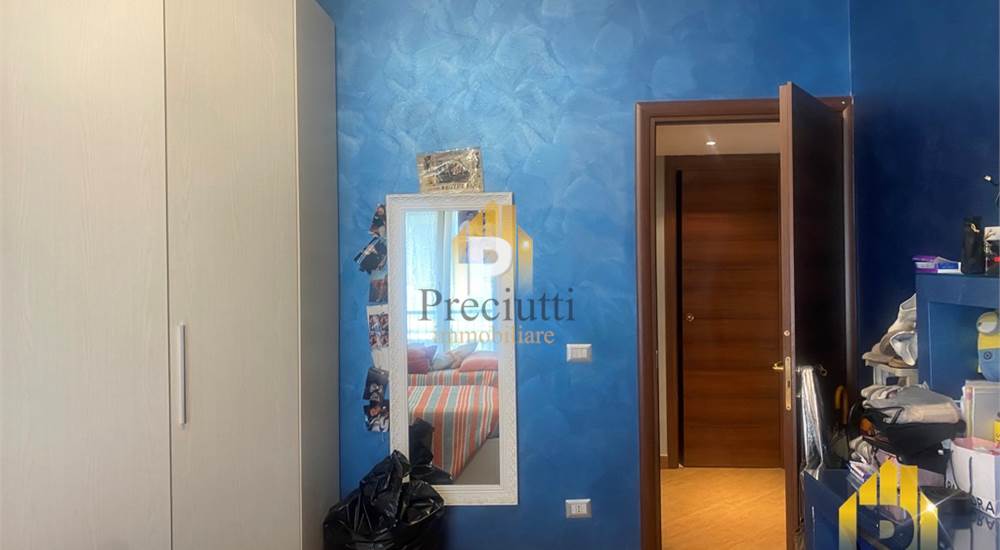 SECONDA CAMERA