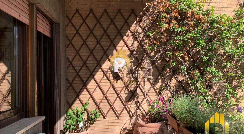 BALCONE SALONE