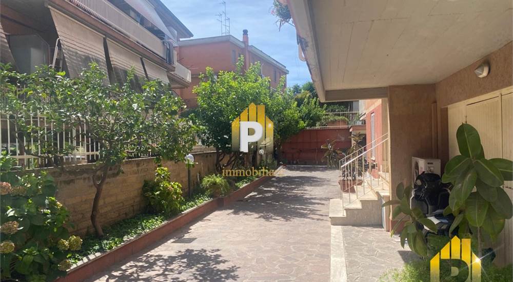 INGRESSO CONDOMINIALE
