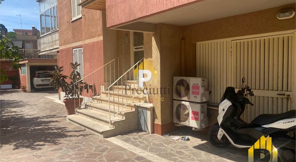 INGRESSO CONDOMINIALE
