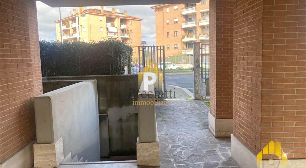 INGRESSO PEDONALE BOX