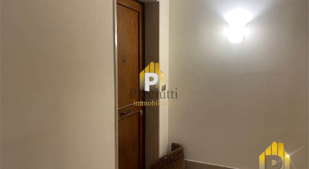 PIANO TERRA PORTA INGRESSO