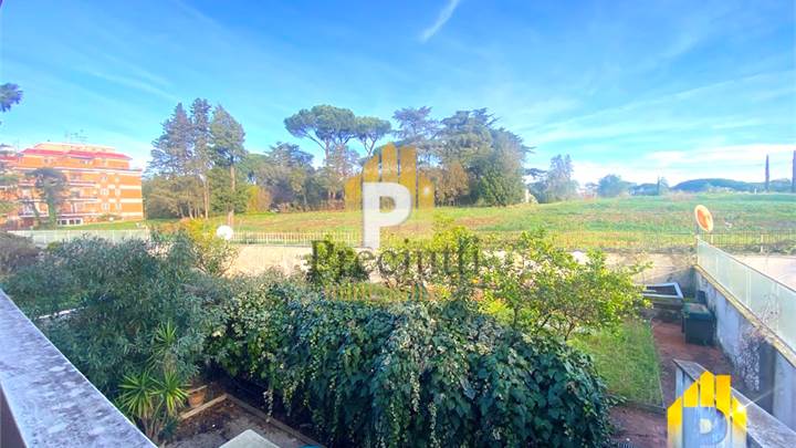 BRAVETTA VIA ANTONIO SOGLIANO BILIVELLI CON GIARDINO