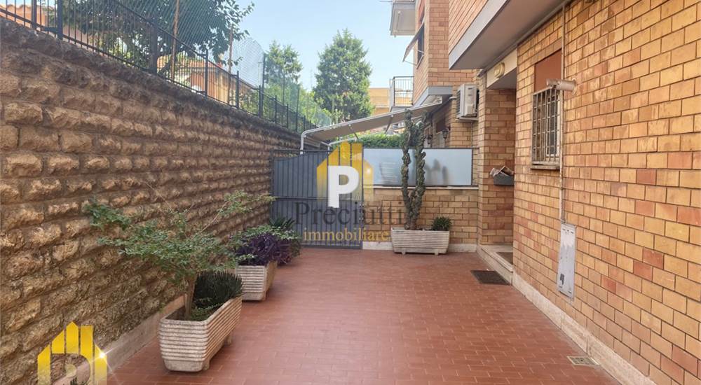 INGRESSO PEDONALE PALAZZINA