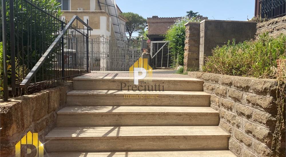 INGRESSO PEDONALE PALAZZINA